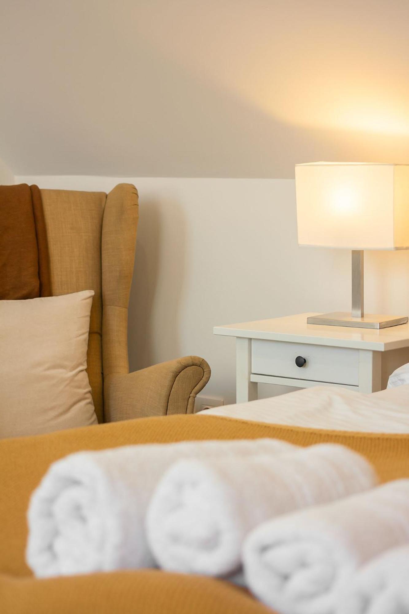 Monbuhim Comfort Veszprem Bagian luar foto