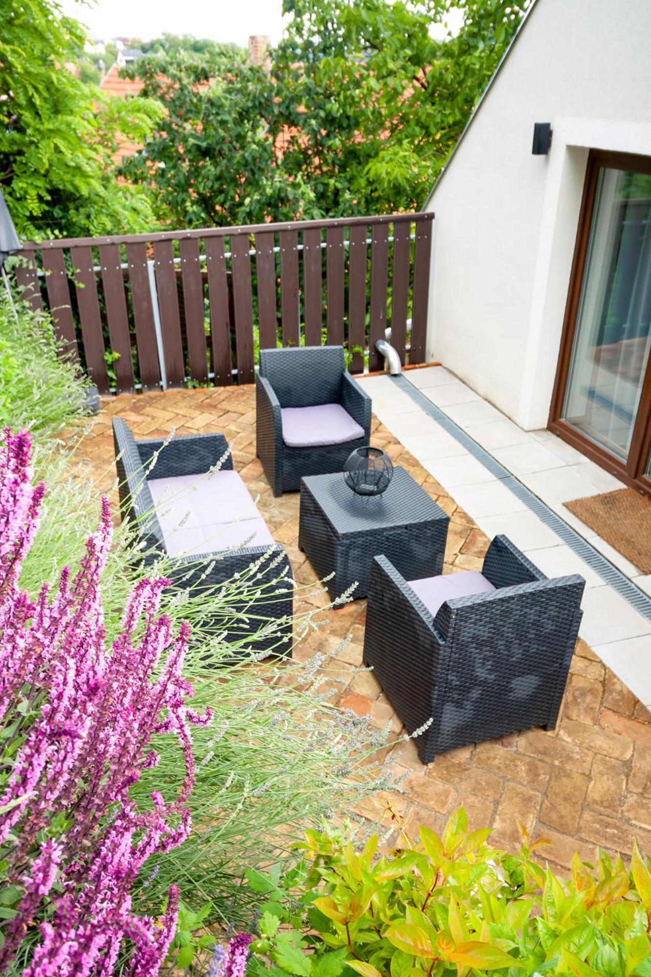 Monbuhim Comfort Veszprem Bagian luar foto
